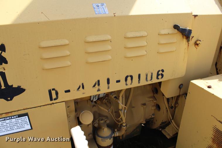 image for item K1959 Vermeer 1250 wood chipper