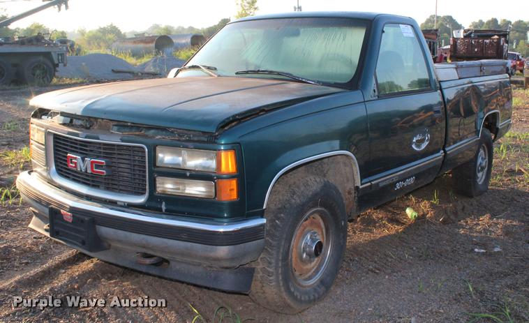 image for item K1973 1996 GMC Sierra 1500 pickup truck