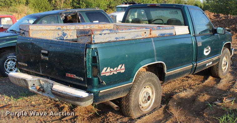 image for item K1973 1996 GMC Sierra 1500 pickup truck