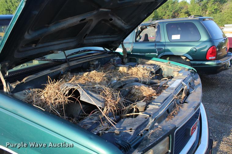 image for item K1973 1996 GMC Sierra 1500 pickup truck