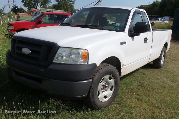 image for item K3019 2006 Ford F150 pickup truck