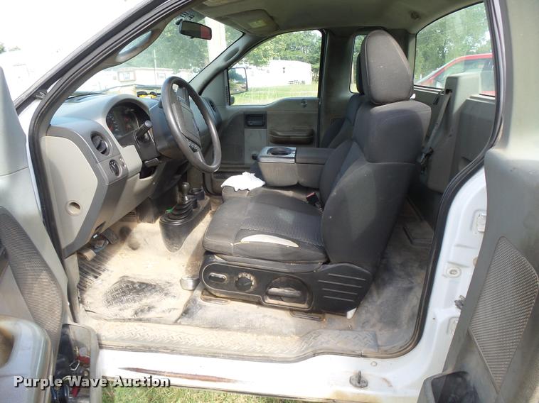 image for item K3019 2006 Ford F150 pickup truck