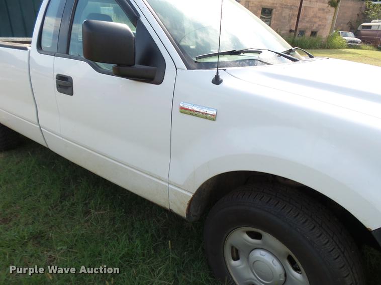 image for item K3019 2006 Ford F150 pickup truck
