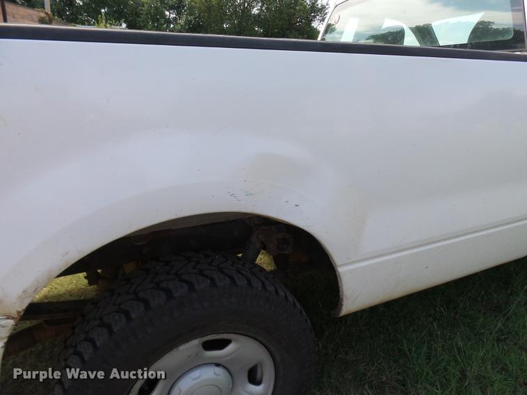 image for item K3019 2006 Ford F150 pickup truck