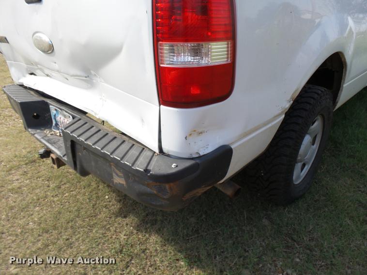 image for item K3019 2006 Ford F150 pickup truck