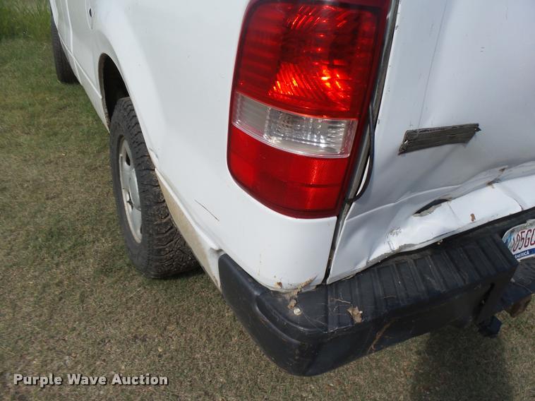 image for item K3019 2006 Ford F150 pickup truck