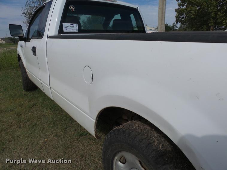 image for item K3019 2006 Ford F150 pickup truck