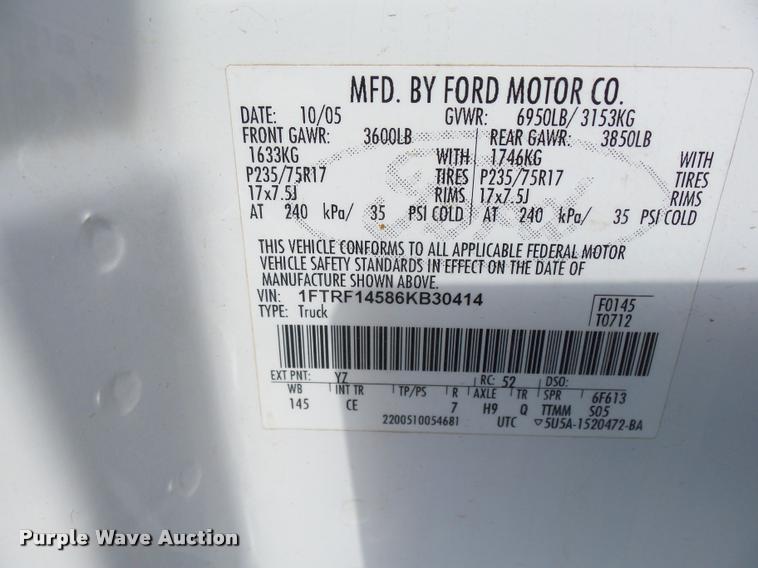 image for item K3019 2006 Ford F150 pickup truck