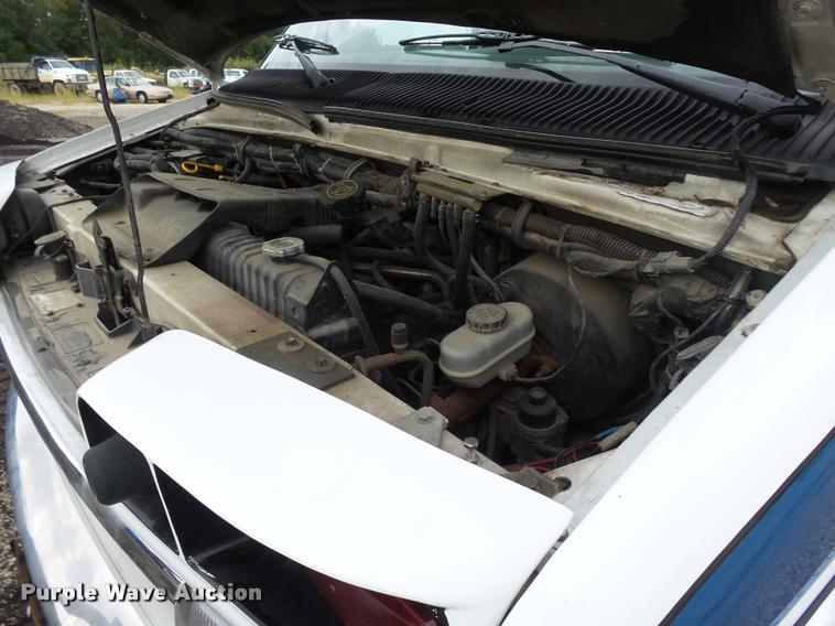 image for item K3044 1993 Ford Econoline E350 Wheeled Coach ambulance