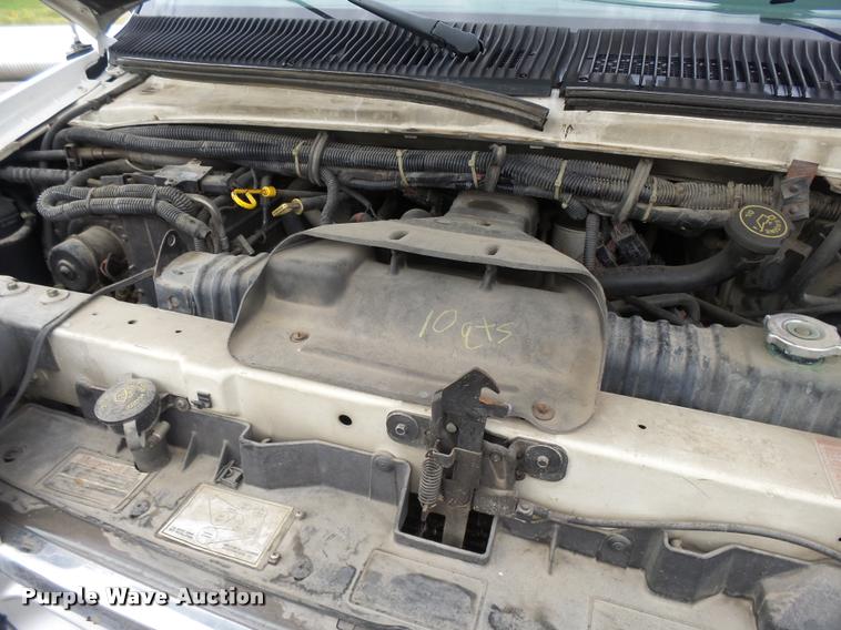 image for item K3044 1993 Ford Econoline E350 Wheeled Coach ambulance