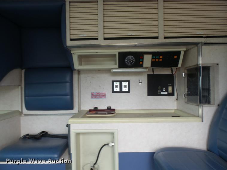 image for item K3044 1993 Ford Econoline E350 Wheeled Coach ambulance