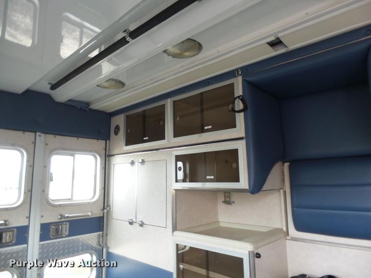 image for item K3044 1993 Ford Econoline E350 Wheeled Coach ambulance