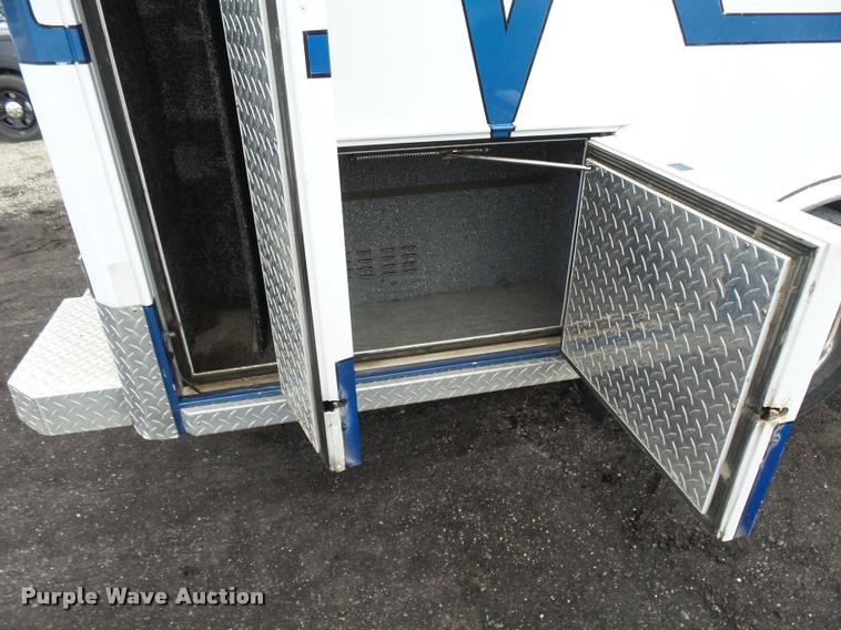 image for item K3044 1993 Ford Econoline E350 Wheeled Coach ambulance