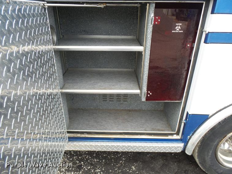 image for item K3044 1993 Ford Econoline E350 Wheeled Coach ambulance