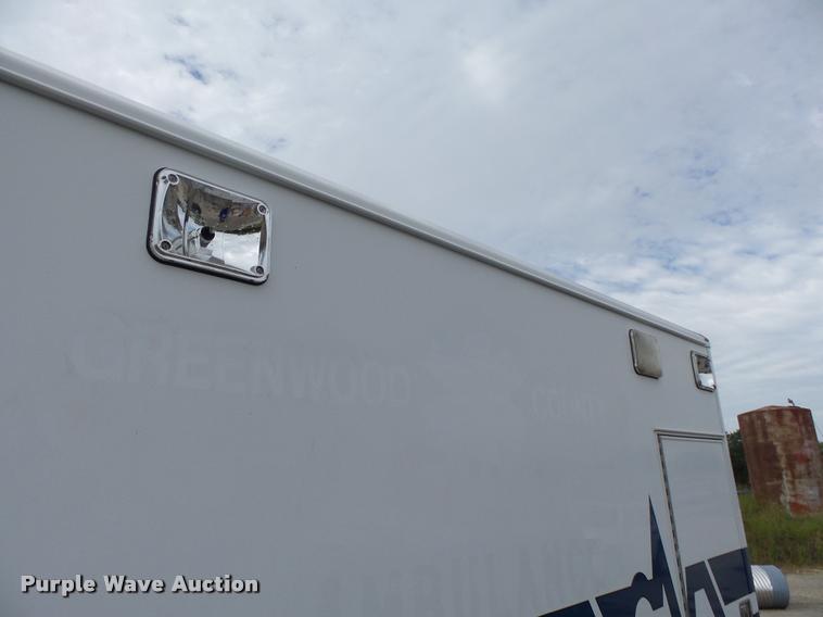 image for item K3044 1993 Ford Econoline E350 Wheeled Coach ambulance