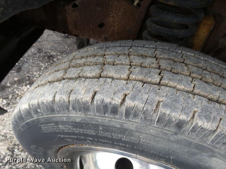 image for item K3044 1993 Ford Econoline E350 Wheeled Coach ambulance