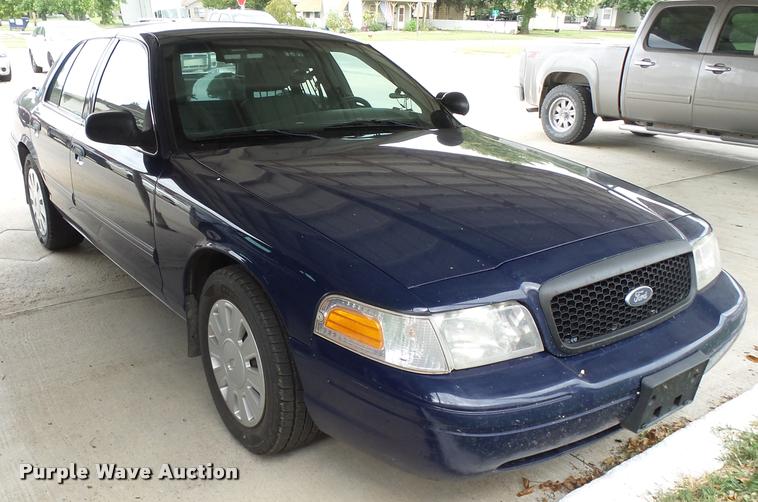 image for item K3045 2009 Ford Crown Victoria Police Interceptor