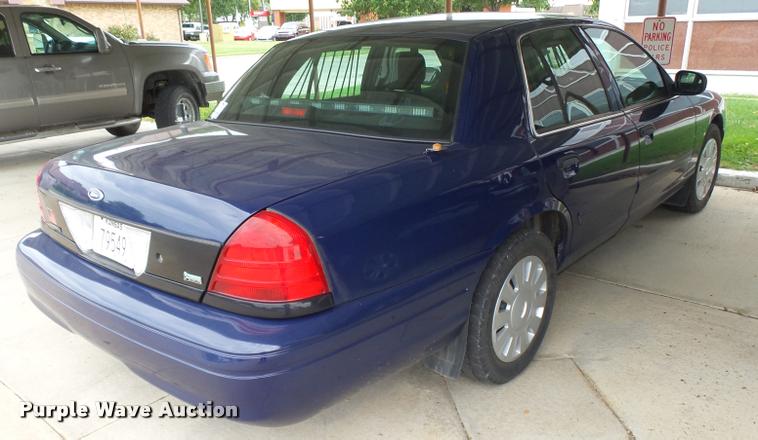 image for item K3045 2009 Ford Crown Victoria Police Interceptor