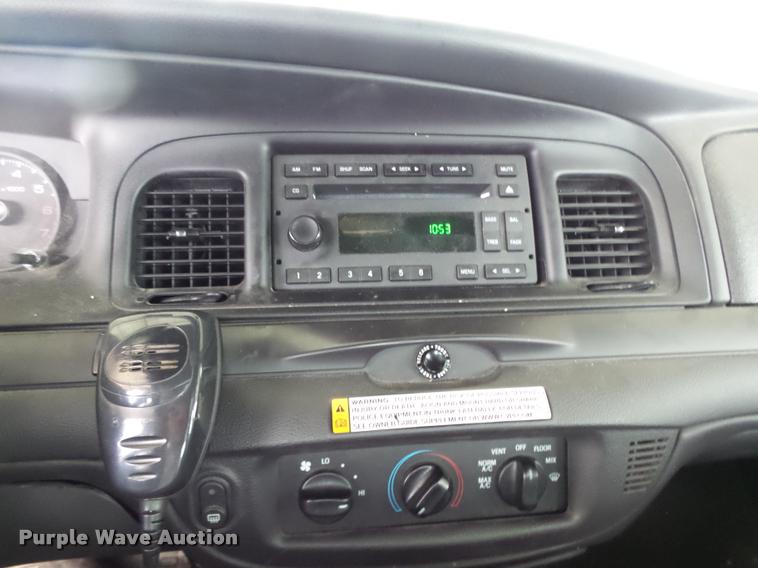 image for item K3045 2009 Ford Crown Victoria Police Interceptor