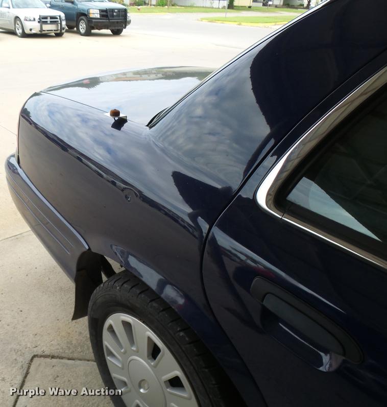 image for item K3045 2009 Ford Crown Victoria Police Interceptor