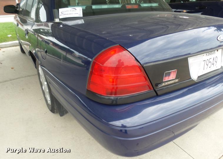 image for item K3045 2009 Ford Crown Victoria Police Interceptor
