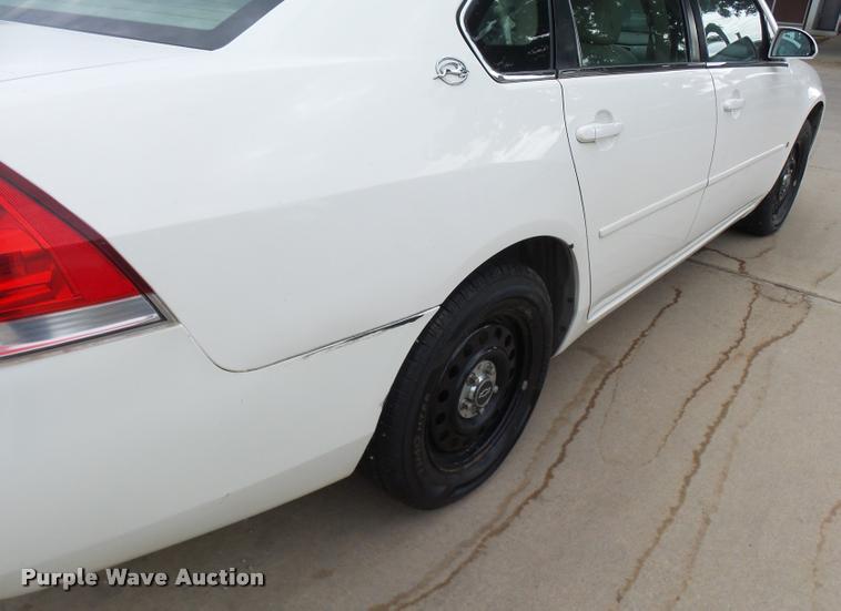 image for item K3047 2007 Chevrolet Impala Police