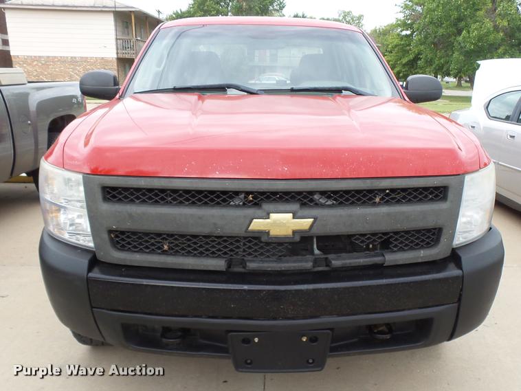 image for item K3049 2008 Chevrolet Silverado 1500 Ext. Cab pickup truck