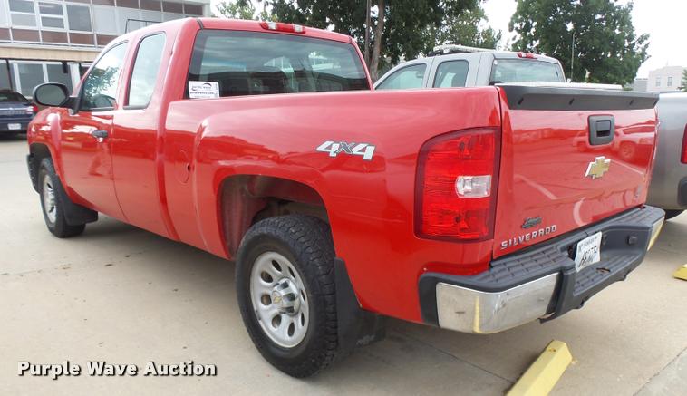 image for item K3049 2008 Chevrolet Silverado 1500 Ext. Cab pickup truck
