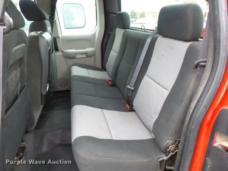 image for item K3049 2008 Chevrolet Silverado 1500 Ext. Cab pickup truck