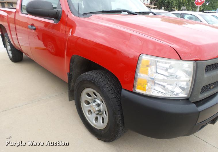 image for item K3049 2008 Chevrolet Silverado 1500 Ext. Cab pickup truck
