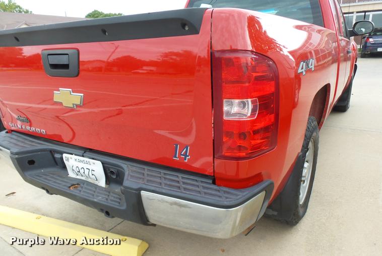 image for item K3049 2008 Chevrolet Silverado 1500 Ext. Cab pickup truck