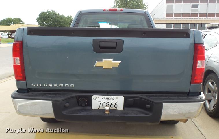 image for item K3052 2008 Chevrolet Silverado 1500 Ext. Cab pickup truck