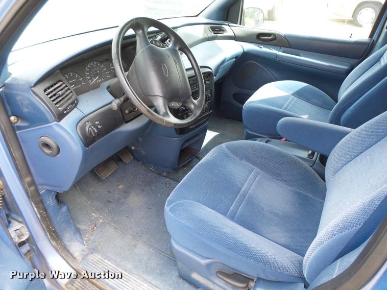 image for item K3053 1995 Ford Windstar van
