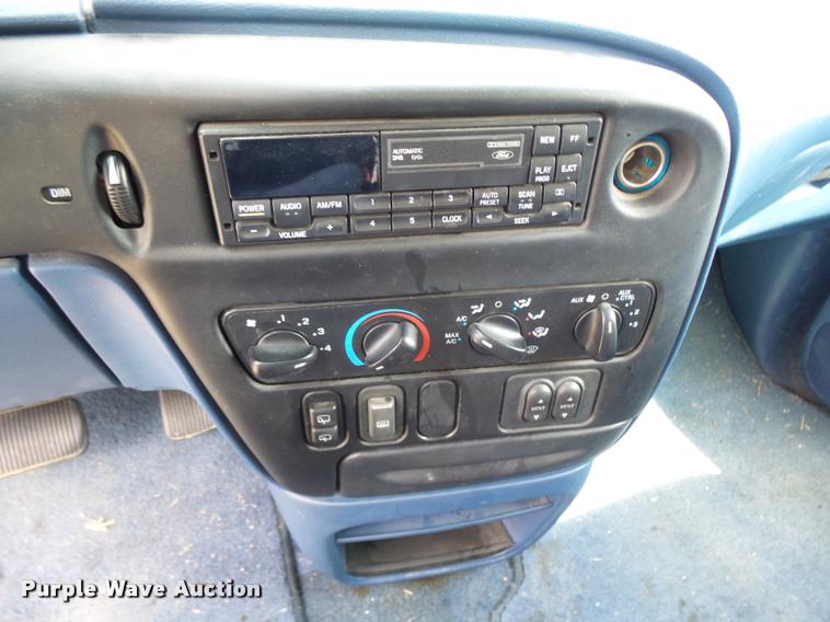 image for item K3053 1995 Ford Windstar van