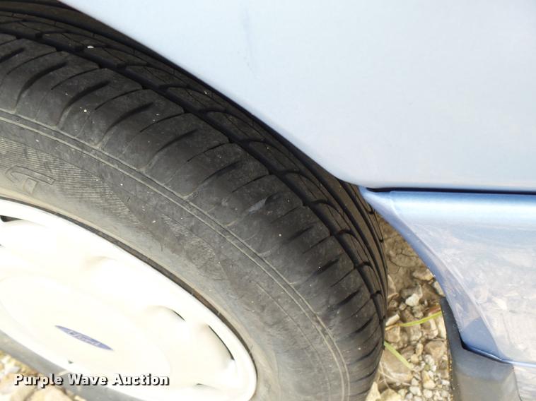 image for item K3053 1995 Ford Windstar van