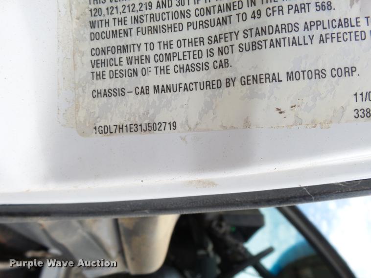 image for item K3055 2001 GMC C7500 dump truck