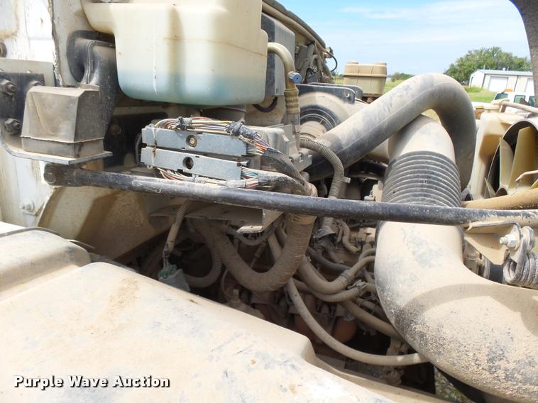 image for item K3055 2001 GMC C7500 dump truck