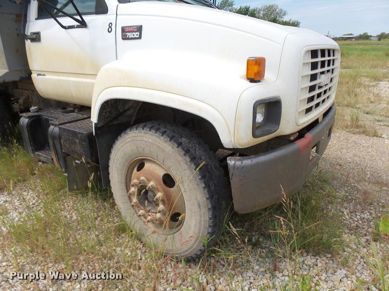 image for item K3055 2001 GMC C7500 dump truck