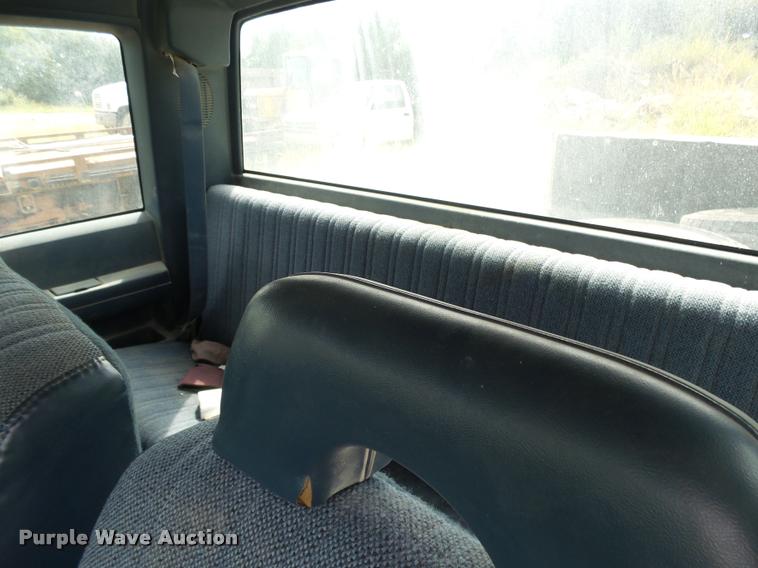 image for item K3057 1994 Chevrolet 1500 Ext. Cab pickup truck