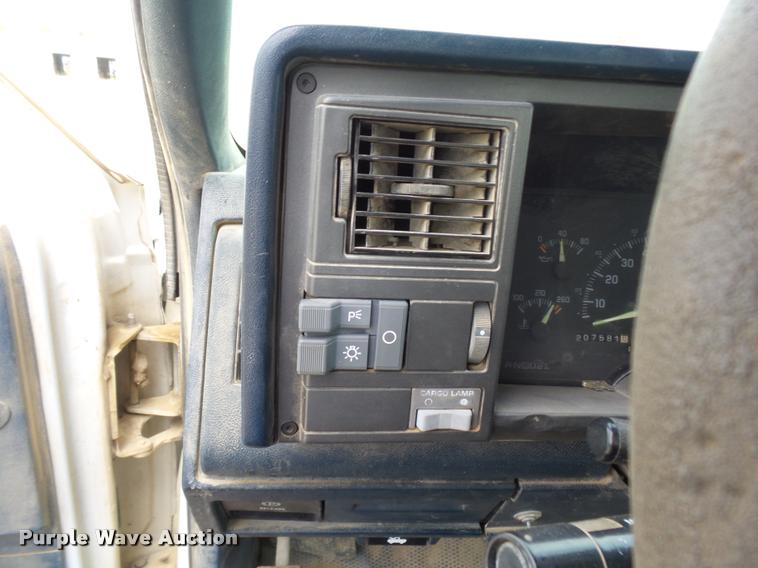 image for item K3057 1994 Chevrolet 1500 Ext. Cab pickup truck