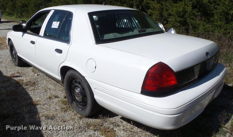 image for item K5674 2006 Ford Crown Victoria Police Interceptor