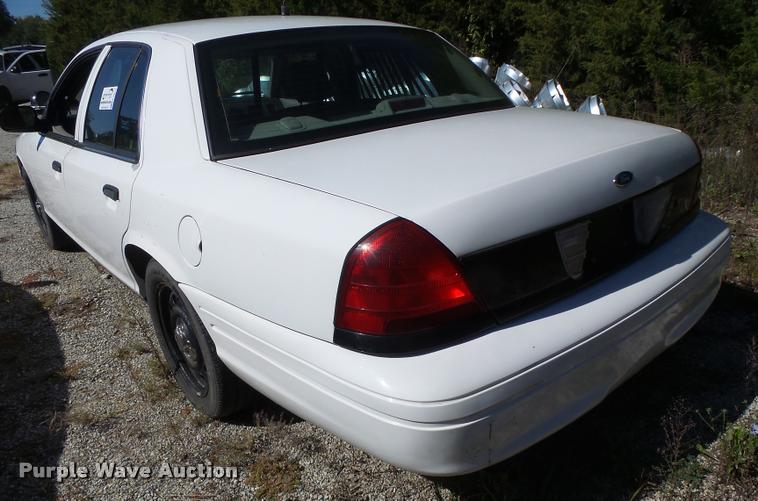 image for item K5674 2006 Ford Crown Victoria Police Interceptor