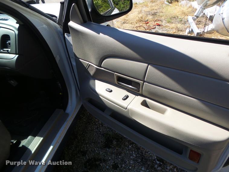 image for item K5674 2006 Ford Crown Victoria Police Interceptor