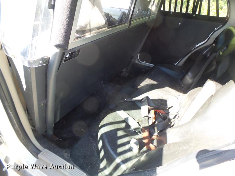 image for item K5674 2006 Ford Crown Victoria Police Interceptor