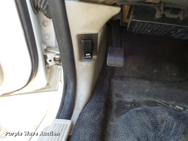 image for item K5674 2006 Ford Crown Victoria Police Interceptor