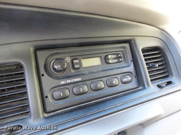 image for item K5674 2006 Ford Crown Victoria Police Interceptor