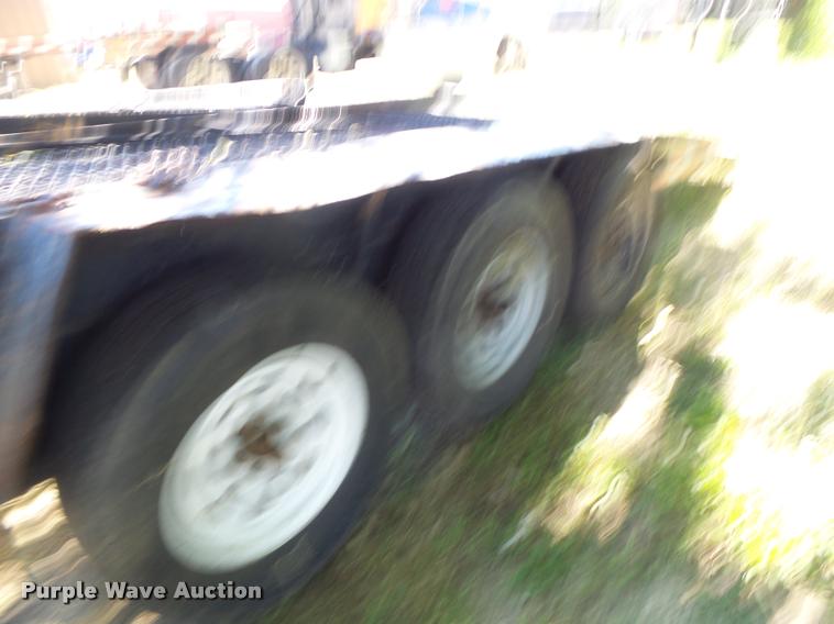 image for item K5684 2012 Fabrique Par car trailer