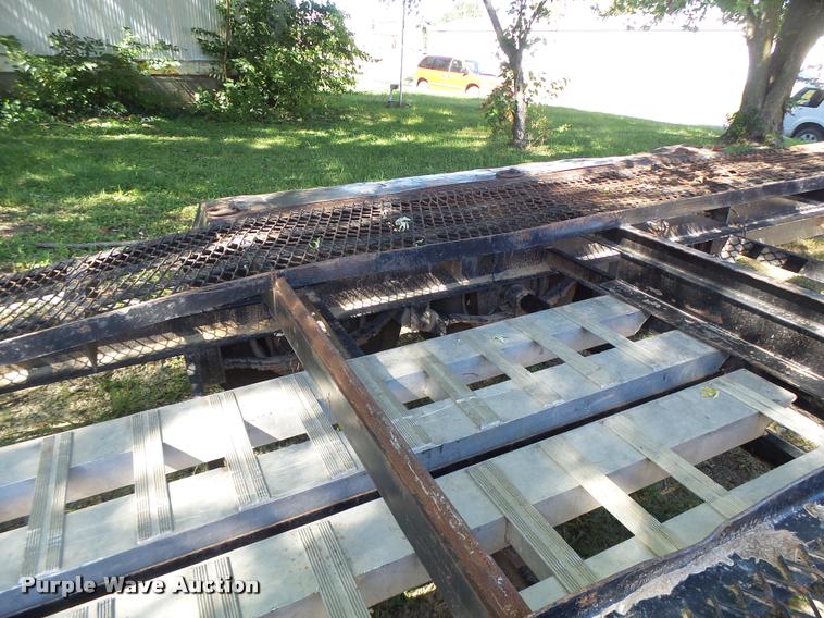 image for item K5684 2012 Fabrique Par car trailer