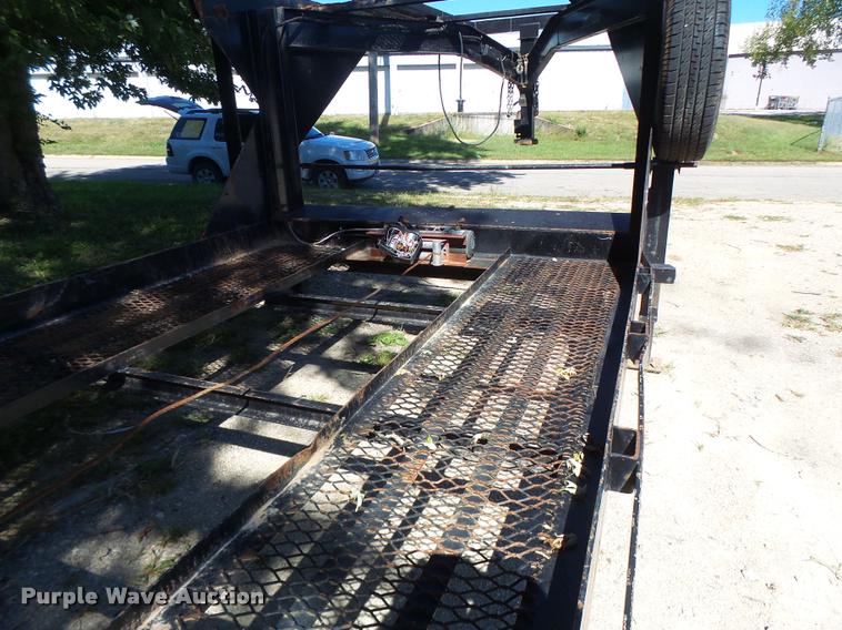 image for item K5684 2012 Fabrique Par car trailer