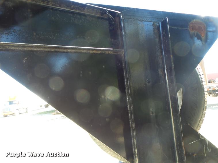 image for item K5684 2012 Fabrique Par car trailer